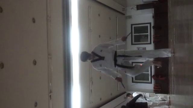 Вот так вот прыгают на скакалке смотреть онлайн