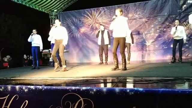 Неразлучные друзья - Открытие ёлки Первомайск 28.12.2018 смотреть онлайн