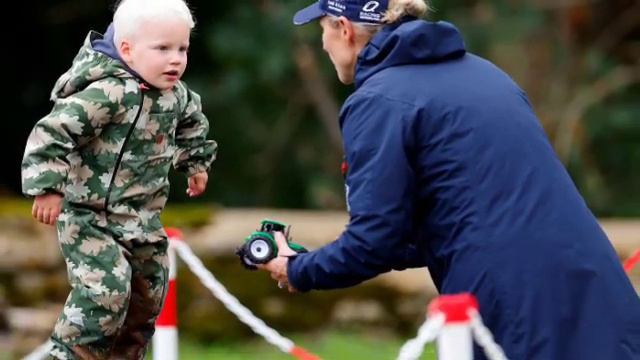 HOSPITALIZED!🛑Zara in tears as her son Lucas Tindall was hospitalized after terrible incident смотреть онлайн