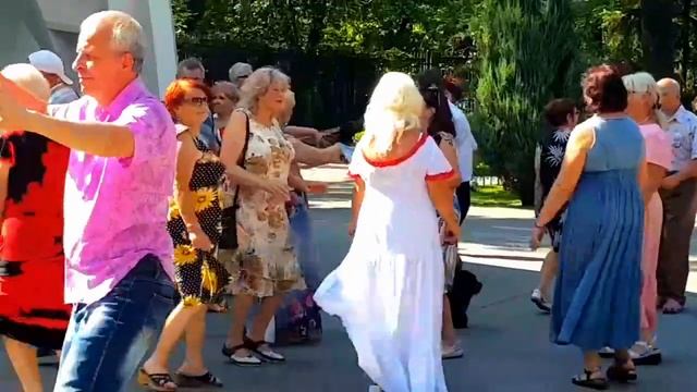 НА СЕГОДНЯ ДВА БИЛЕТА В ЛЕТО 16.07.2023 ХАРЬКОВ ТАНЦЫ смотреть онлайн