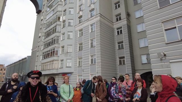 Баттерфляй порхает над чайником — экскурсия по капрому Охты смотреть онлайн