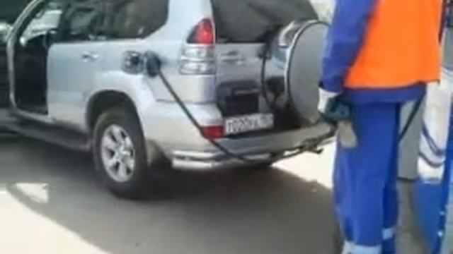 заправка личных автомобилей в РОССТАТЕ за государственный счет владелец НАЧАЛЬНИК Соколов смотреть онлайн