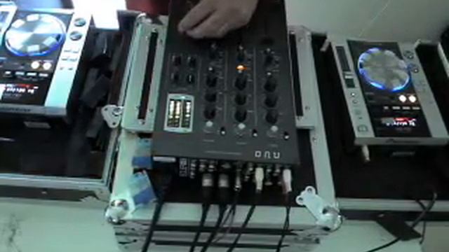 Part 2 Disco Hug Me Love Me Squeeze Me Mix смотреть онлайн