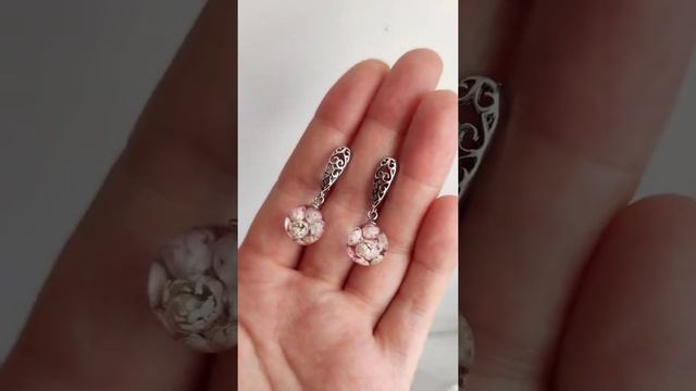 Серьги с натуральным озотамнусом в ювелирной смоле смотреть онлайн