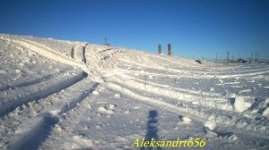 Снегоход рысь с двигателем лифан 24!!! Небольшие тесты рыси по мокрому снегу и подъёмы в гору!!!