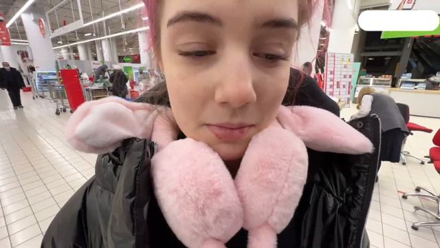 КОРЕШ НАВОДИТ СУЕТУ В АШАНЕ ВМЕСТЕ С АКУЛИЧ И БЕМРО | ИРЛ СТРИМ