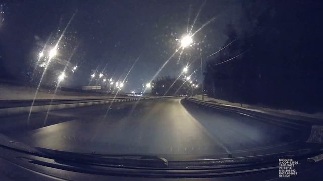 Neoline X-COP 9350d. Реакция на подсветку камер. Новый помехозащищенный сигнатурный гибрид смотреть онлайн