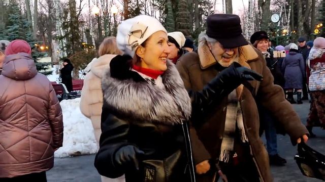 ВОЗВРАЩАЙСЯ, Я ТАК ЖДУ ТЕБЯ!??❄️/ТАНЦЫ В ПАРКЕ ГОРЬКОГО ХАРЬКОВ ФЕВРАЛЬ 2022 смотреть онлайн