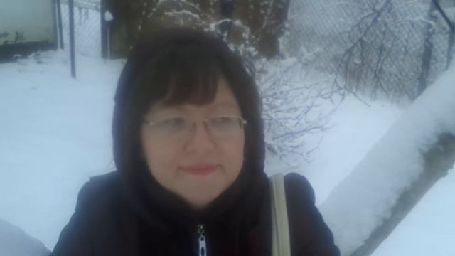 Зимой под яблоней / Затопили печь на на даче / Зима смотреть онлайн