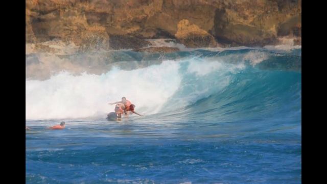 Julian Groom surf travel in Indonesia with friends смотреть онлайн