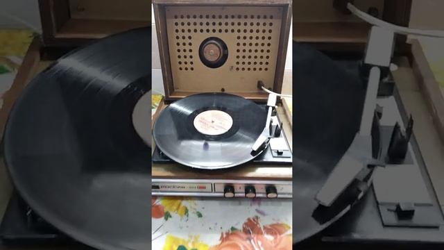 Продам Электрофон Россия 323 смотреть онлайн