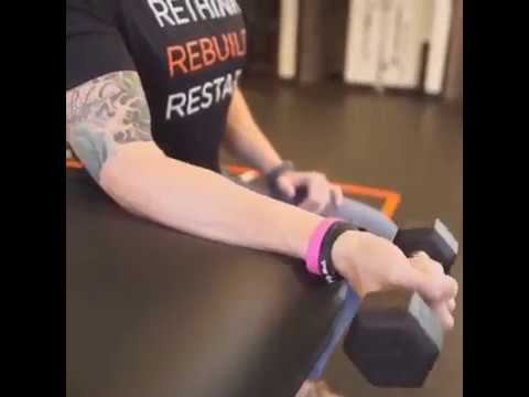 Упражнения при боле в локте смотреть онлайн