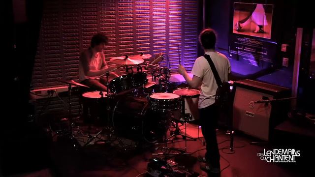 Quadrupede - live @ Des Lendemains Qui Chantent смотреть онлайн