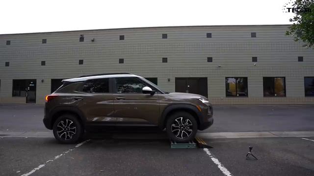 Watch The 2020 Lexus UX 250h STRUGGLE To Ace The TFL Slip Test!