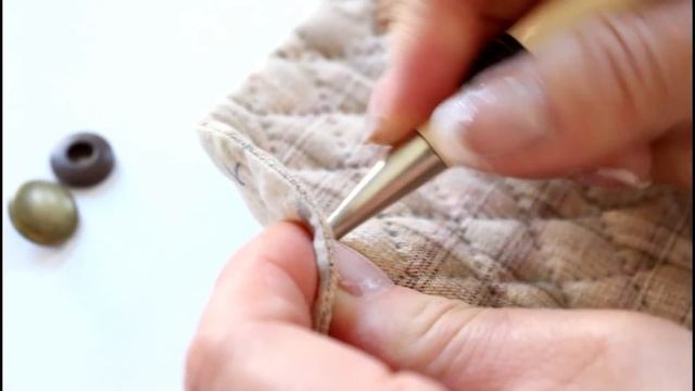 【パッチワーク】打ち具不要のスナップボタン How to Attach Snaps without Tools 日本拼布包製作 Японский пэчворк смотреть онлайн