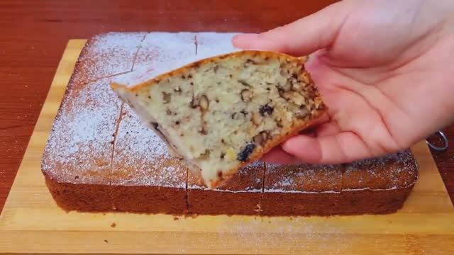 Пирог из доступных продуктов | Мука, кефир, изюм и грецкий орех смотреть онлайн