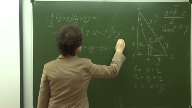 Геометрия 01-8. Решение прямоугольного треугольника. Задача 8 смотреть онлайн