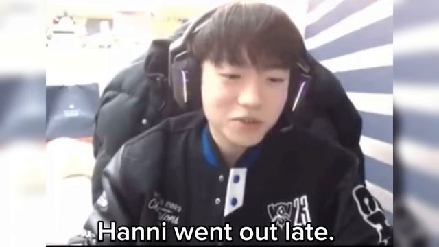 HANNI told T1 Keria before WINNING League of Legends Championship... смотреть онлайн
