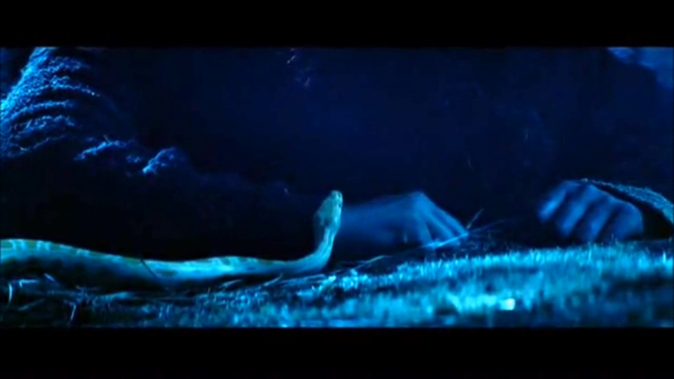 Нас бьют,Мы летаем..-Алла Пугачева смотреть онлайн