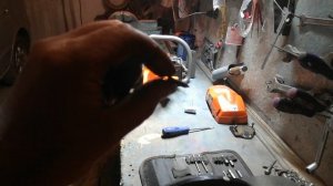 Заклинила бензопила, неожиданно быстрый ремонт.