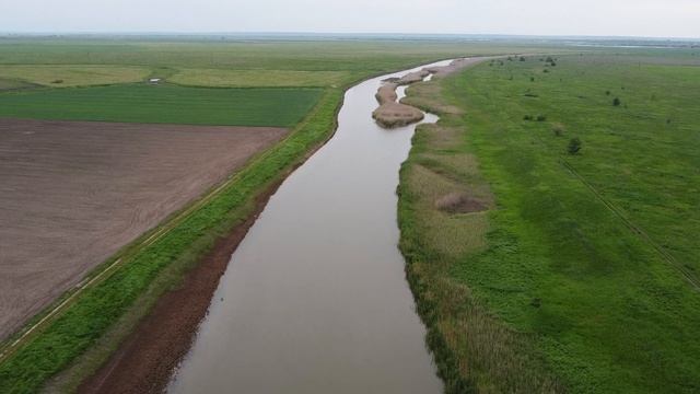 Река Сал вблизи Семикаракорска смотреть онлайн