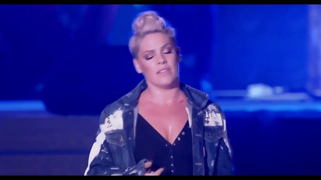 9. P!nk - Just Give Me a Reason (Live 2017, DVD Recording) смотреть онлайн