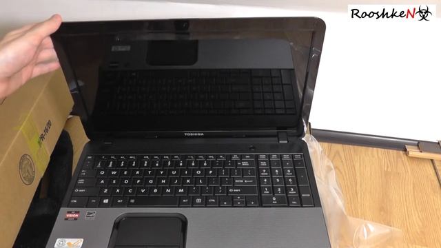 Toshiba Satellite C855 - rozpakowanie laptopa смотреть онлайн