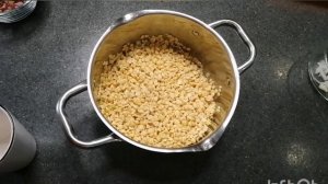 ГОРОХОВАЯ    КАША   С   КОПЧЕНОСТЯМИ . (ГОРОШНИЦА).