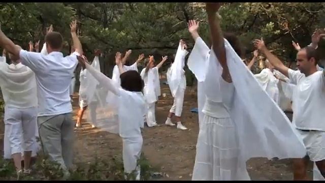 Клуб Берегиня-Танец Дождя. Сентябрь 2011.avi смотреть онлайн