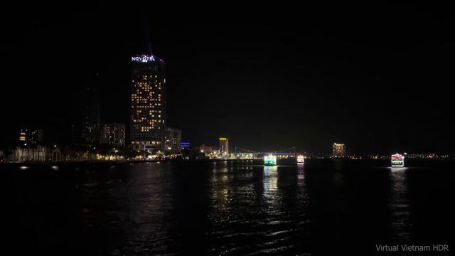 4K HDR | Night Walking Han River Cruise in Da Nang | Vietnam 2023 - With Captions смотреть онлайн