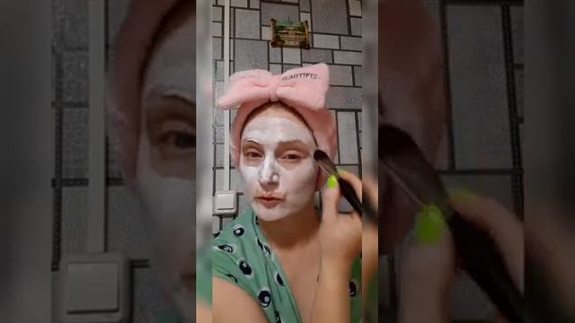 Вечерний уход с маской для выравнивания тона кожи смотреть онлайн