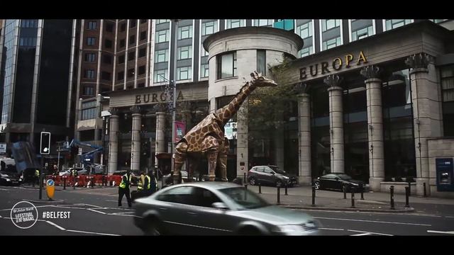 A Secret Parade Through the Streets of Belfast смотреть онлайн