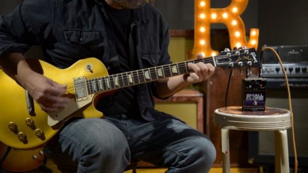 Electro-Harmonix Small Clone Analog Chorus | Reverb Demo Video