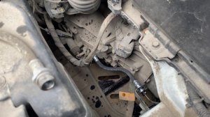 Как самому заменить шланг сцепления на Хендэ Солярис HYUNDAI SOLARIS.Экономия денег!!!Своими руками