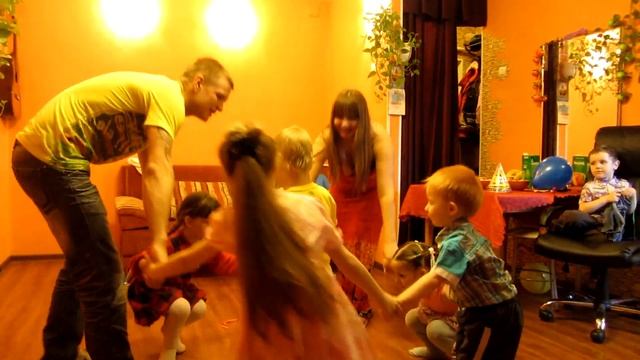 Детский праздник дома. А оно того стоит?) смотреть онлайн