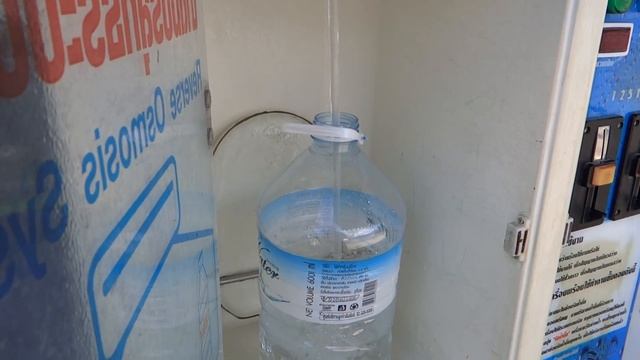 Живая вода из автомата..... смотреть онлайн