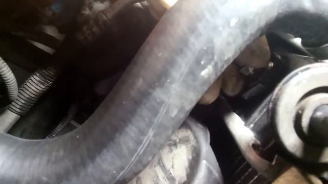 1998 Saturn SL transmission cooling lines replacement/ Трансмиссионные охлаждающие шланги смотреть онлайн