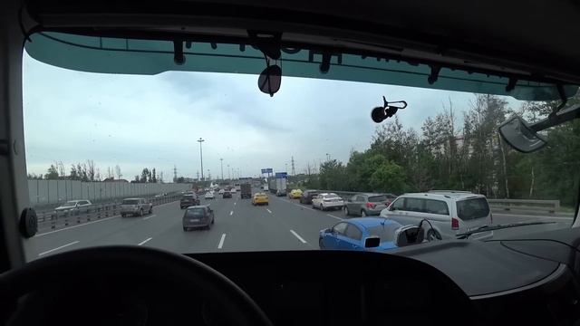 Баба на Фотоне по Москве смотреть онлайн