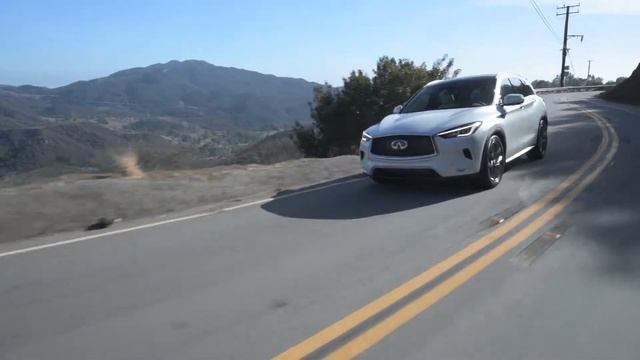 Infiniti QX50 White Driving Exterior Mountain смотреть онлайн