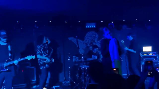 Луна - Бутылочка (live Прага 4.12.2022) смотреть онлайн