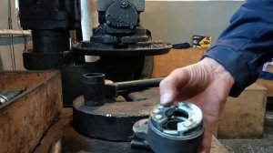 Ремонт натяжного устройства двигателей ЯМЗ-534,ЯМЗ-536.