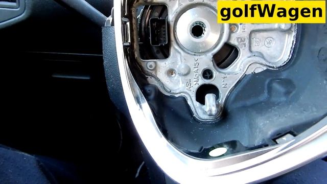 VW Golf 7 steering wheel removal / VW Golf 7 airbag removal смотреть онлайн