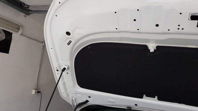 состояние подкапотного пространства на Toyota RAV4 New после пробега 2700 км. смотреть онлайн