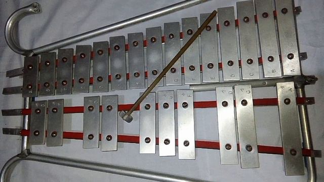 SEPTEMBER - EARTH, WIND & FIRE - LYRE CHORDS ONLY смотреть онлайн