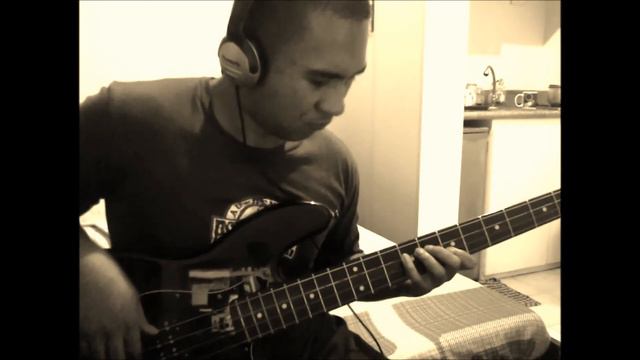 Bass guitar soloing practice - Piccolo Bass смотреть онлайн