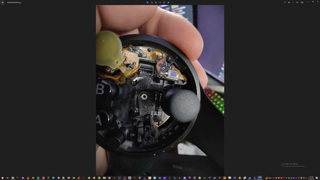 How to fix the Valve Index controller squeak смотреть онлайн