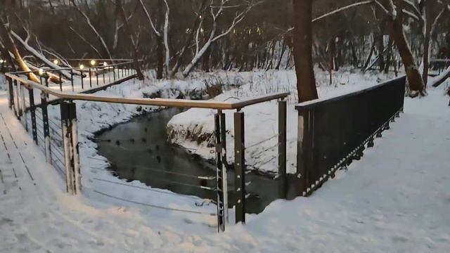 Парк Яуза. Вечерняя прогулка вдоль Чермянки. смотреть онлайн