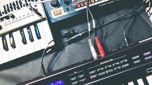 160. Rise and Shine with the Yamaha reface DX Roland SH-01A & TR-08 смотреть онлайн