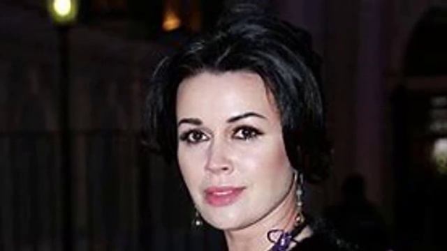 АНАСТАСИИ ЗАВОРОТНЮК, НЕ БУДУТ ЛЕЧИТЬ РАК / НОВОСТИ ШОУ БИЗНЕСА смотреть онлайн