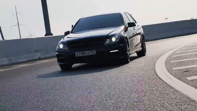 Mercedes W204 Moscow cruising смотреть онлайн